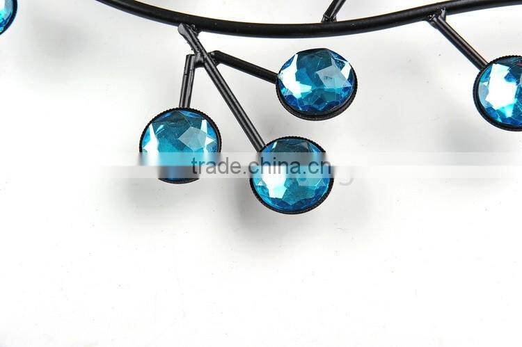 2015 China wrought iron decorative wall clock with diamond