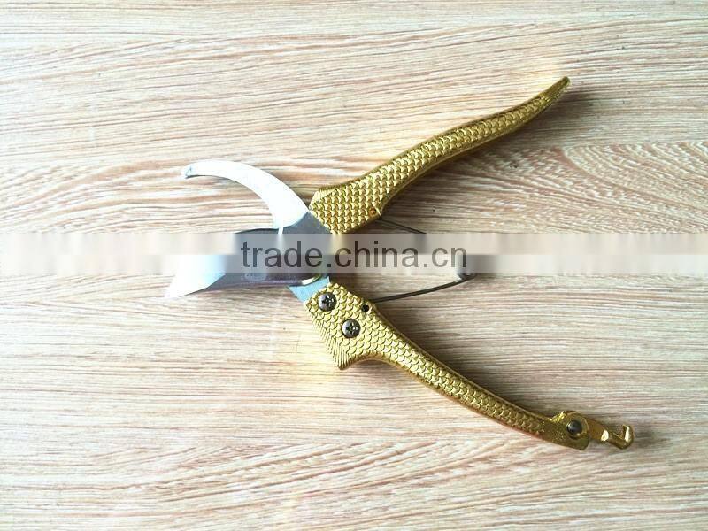 Portable garden scissors floral shears