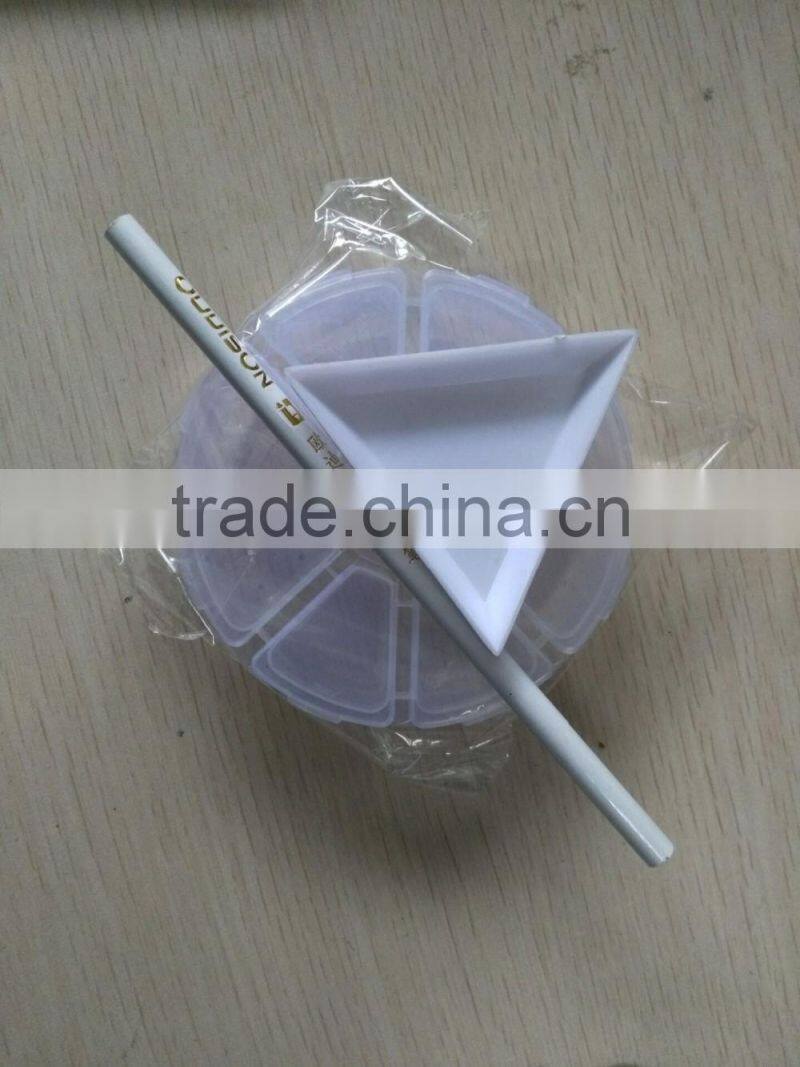 triangle plastic rhinestones plates