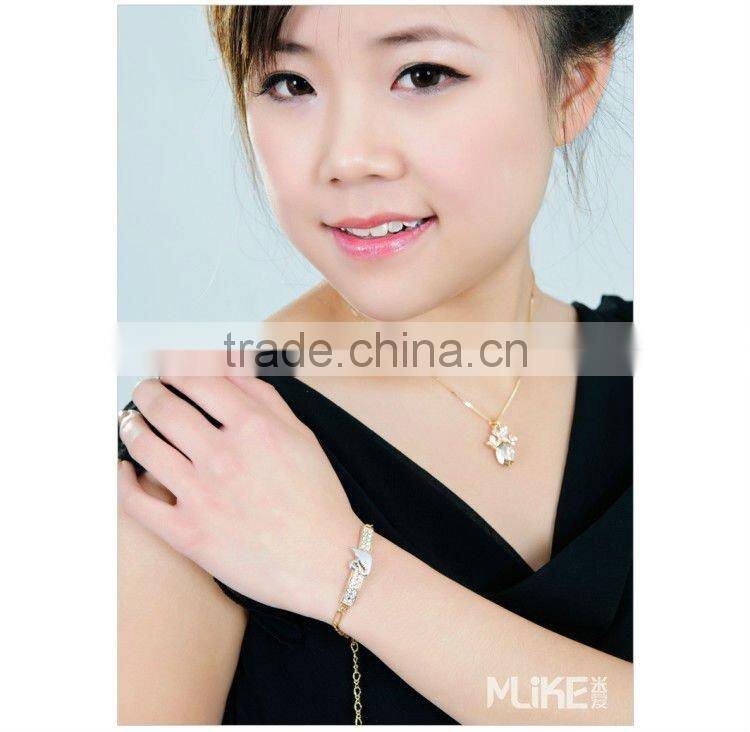 Swan Alloy bracelet with Crystal M3008