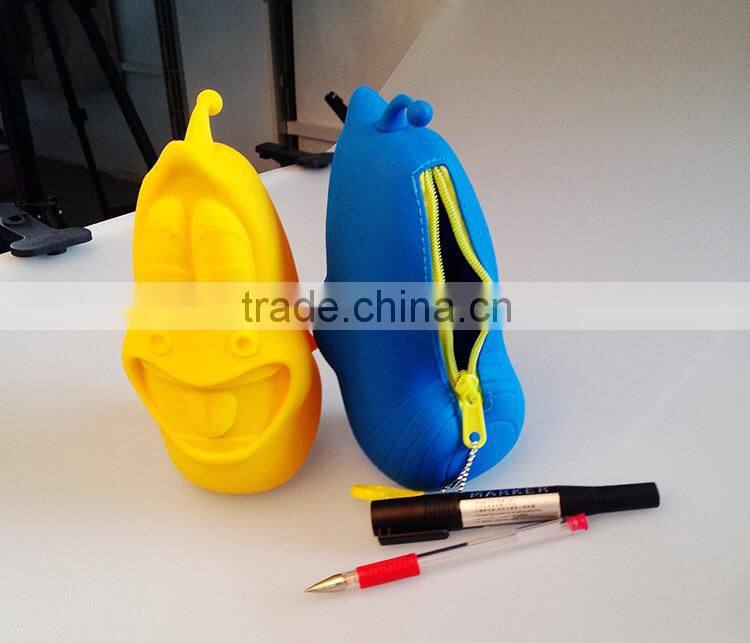 2015 Hot selling cartoon Silicone zipper pencil case cool pen case