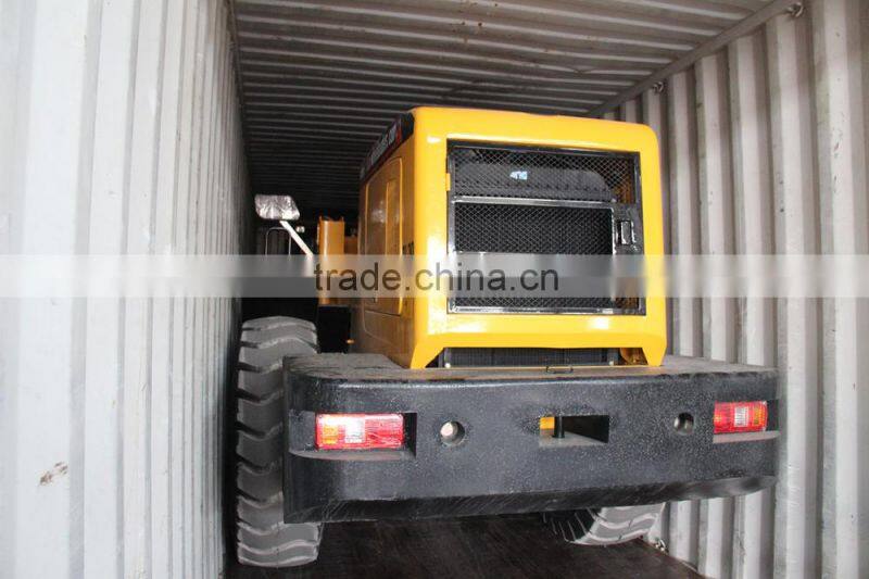 Wolf 4.0 Ton loader bucket with quick hitch 2.4 cbm bucket and 20.5-25 tire