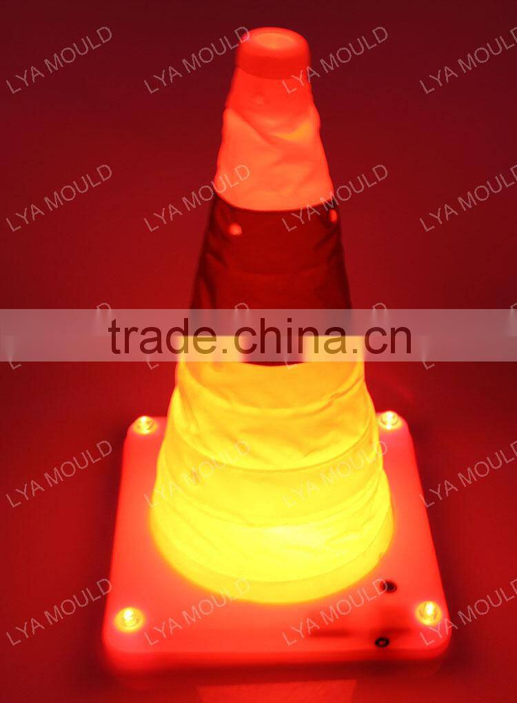 USB Rechargeable pvc traffic cone pole