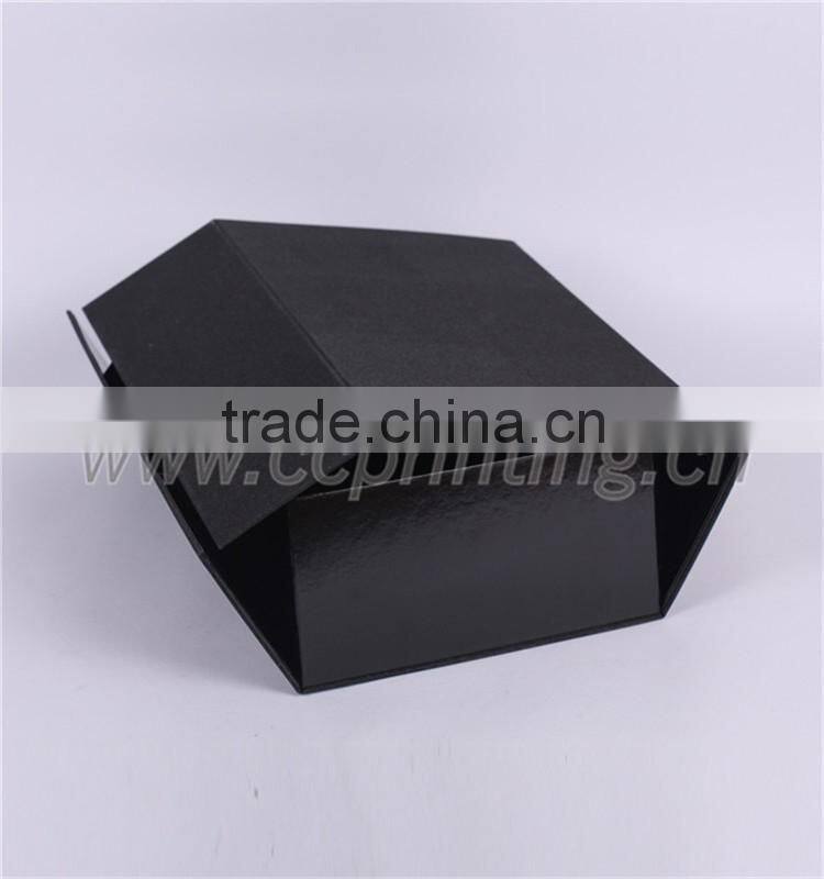 2016 Custom Rigid Magnetic Closure Gift Box Wholesale