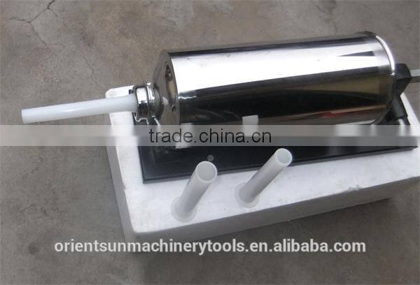 Horizontal manual commercial sausage stuffer