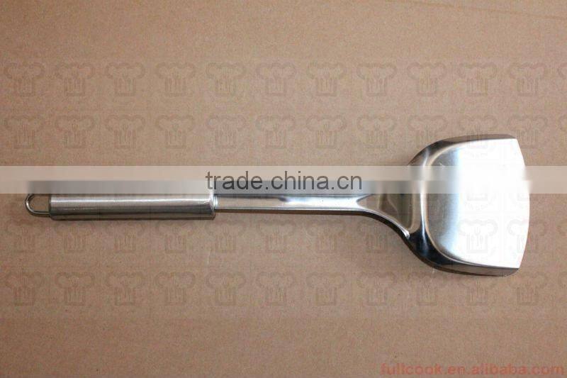 Stainless steel turner w/steel handle