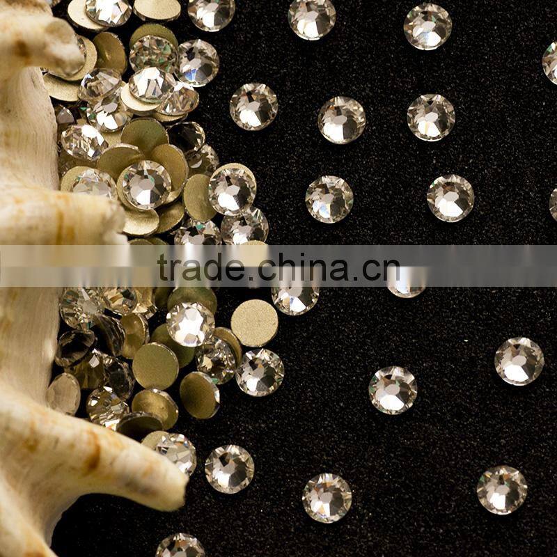 Good looking flat back rhinestones in bulk 16 cut facets non hotfix crystal stones for nail art