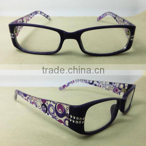 woman reading glasses , personal reading glasses,readingglasses with diamond