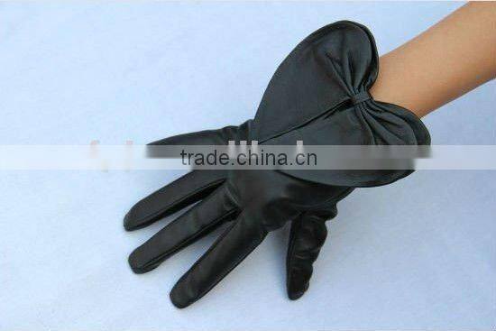 Heart-shaped Design Ladies' Fashion Brand leather glove