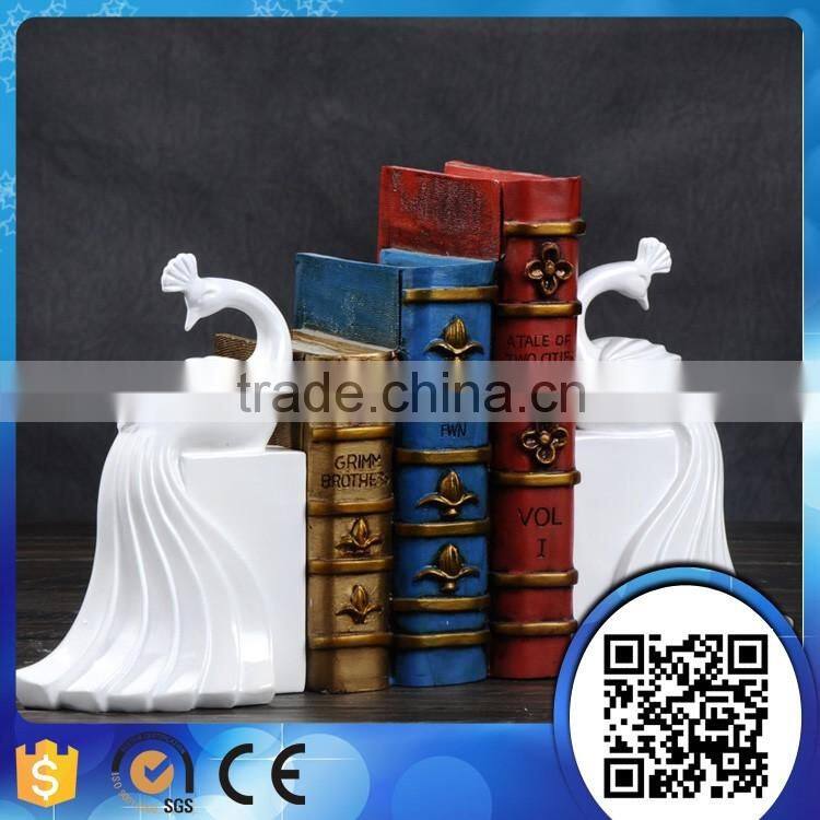 Wholesale polyresin craft white peacock bookends animal bookend for study room decoration