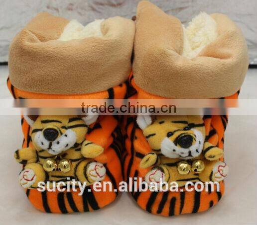 lovely high ankle balck sole baby canvas shoes