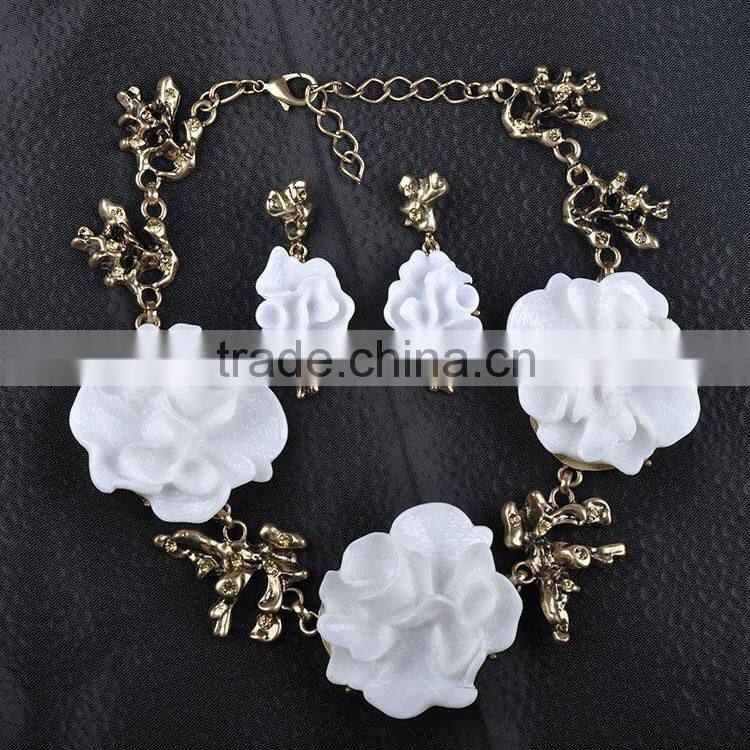 Hot resin necklace earring flower jewelry set