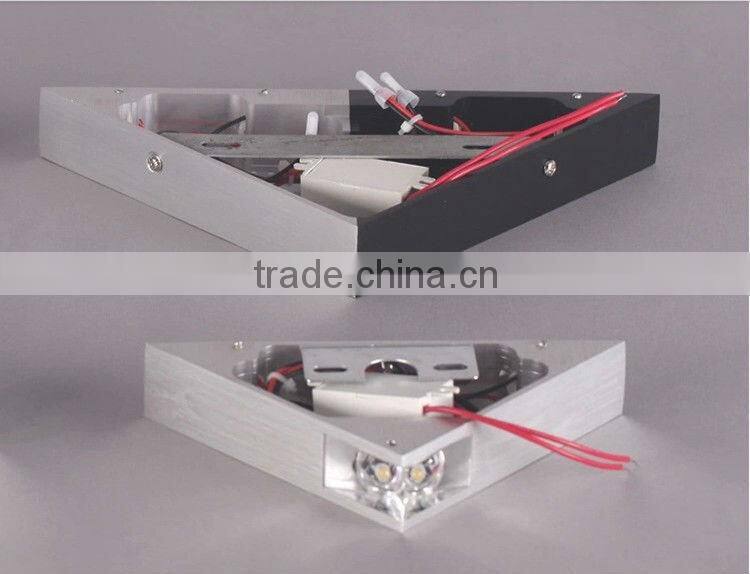 2013 guzhen triangle decorative led wall light 5W L235*H115mm