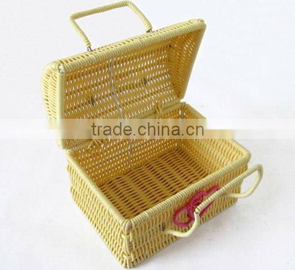 SD Folding mini rattan wicker baskets with handle for storage