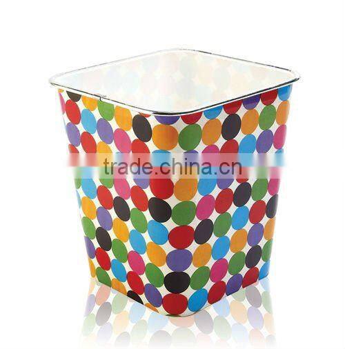 square plastic trash bin & home & office