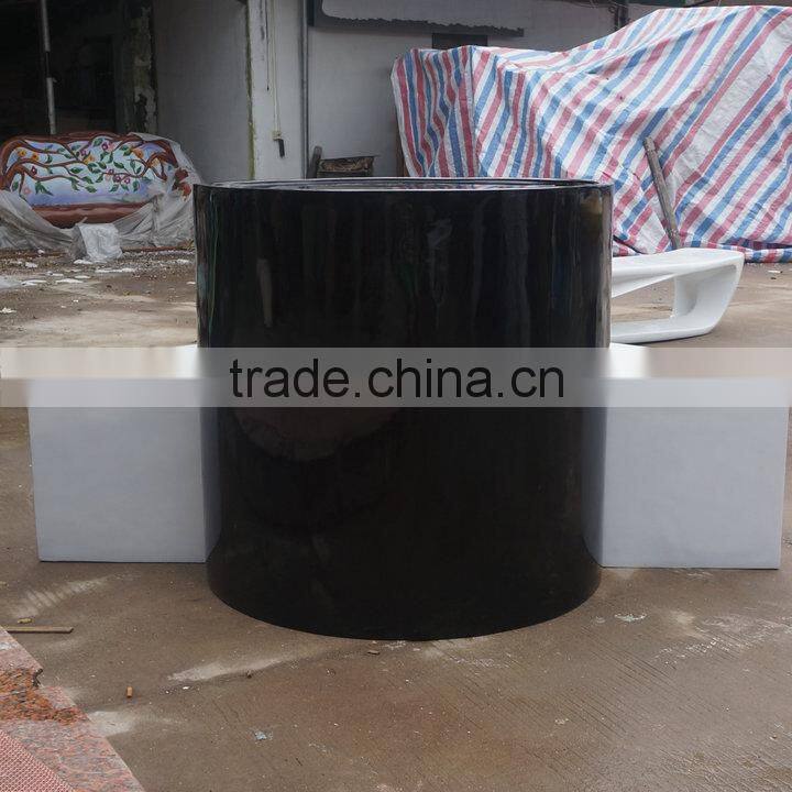 Giant mall half round chair