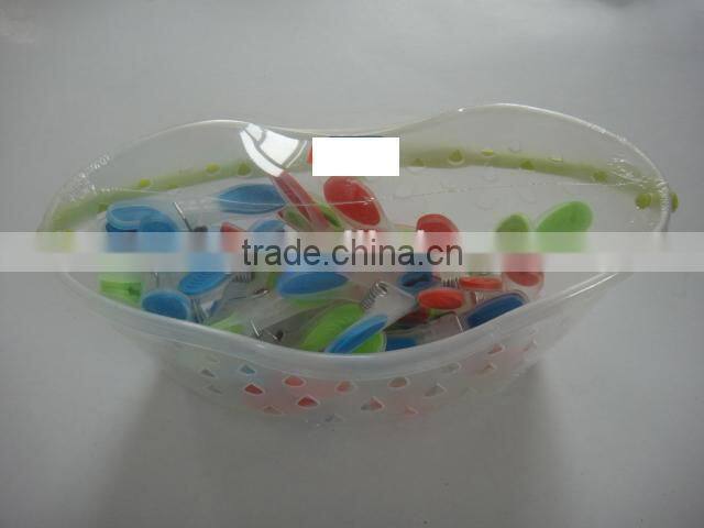 plastic colourful clothes hangers Plastic clothespin/clothes peg/clothes clip with a basket