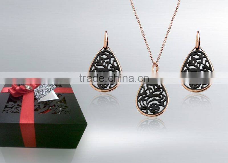 Rose Gold plated Latest Design Party Pendantsets