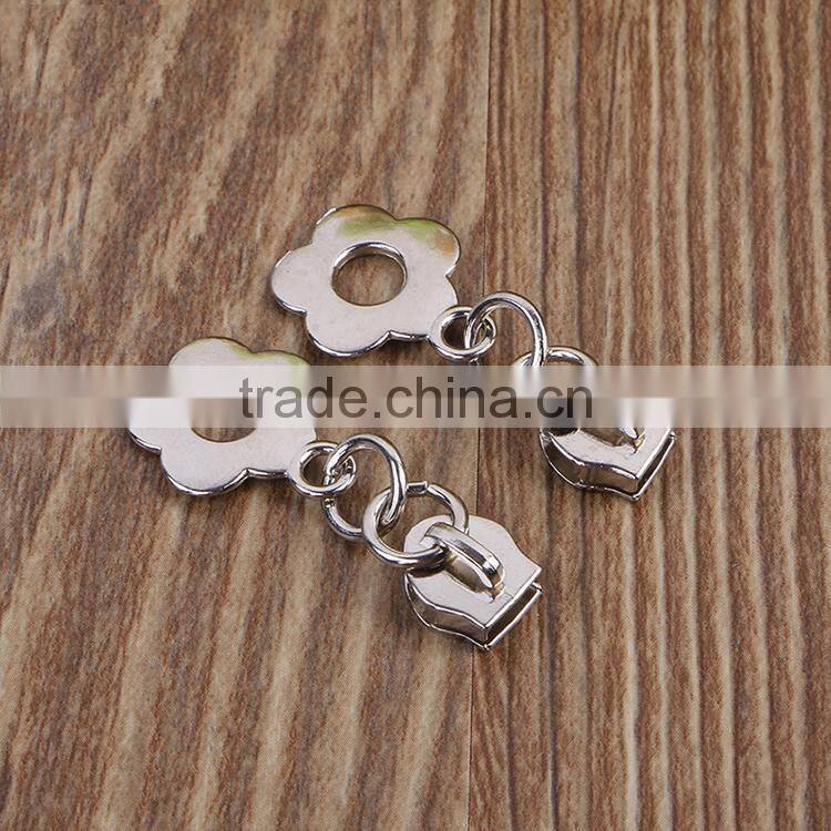 Fashion Customized Auto Lock Metal Zipper Puller For Slider