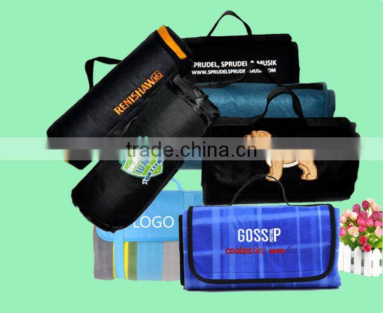 Easy Carry Polyester Moisture Blanket Microfiber Beach Mat