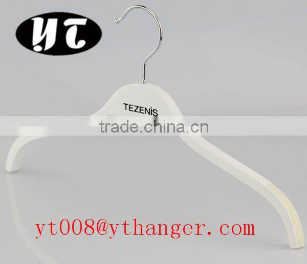 High quality white body silvery hook custom logo baby clothes hangers wooden