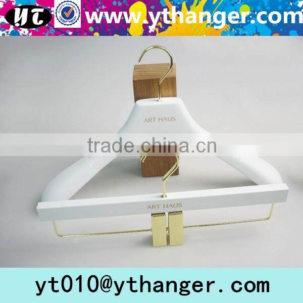 YY0526 manufactory custom fancy white wooden coat hanger