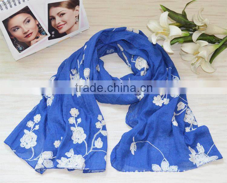 New Arrival Fashion Korean Ladies Flower Embroidery Cotton Scarf