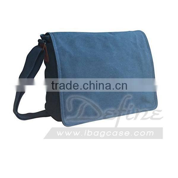 The Deluxe Commuting Original Messager Bag