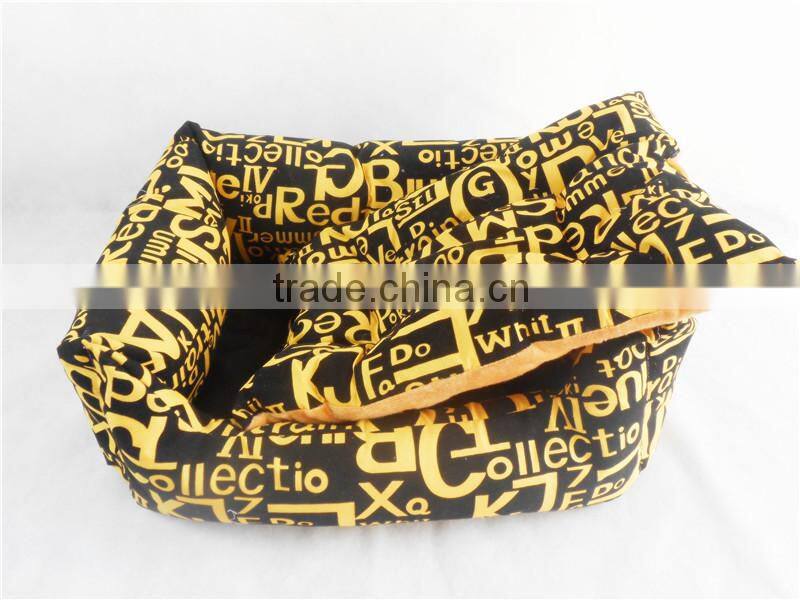 English Letter Patter Nylon Fabric Dog Bed, Cat Bed with Detachable Cushion