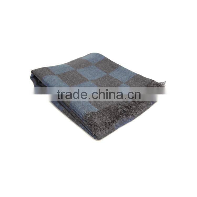 Wholesale Hot Sale Scarf with Check Pattern