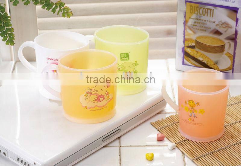 wholesale high grade plastic tooth cup ,tumbler cap for promotion items 5805