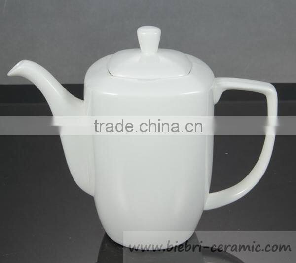 600ml Plain White Nice Elegant Graceful Design Bone China Coffee Pots For Hotel And Restaurant