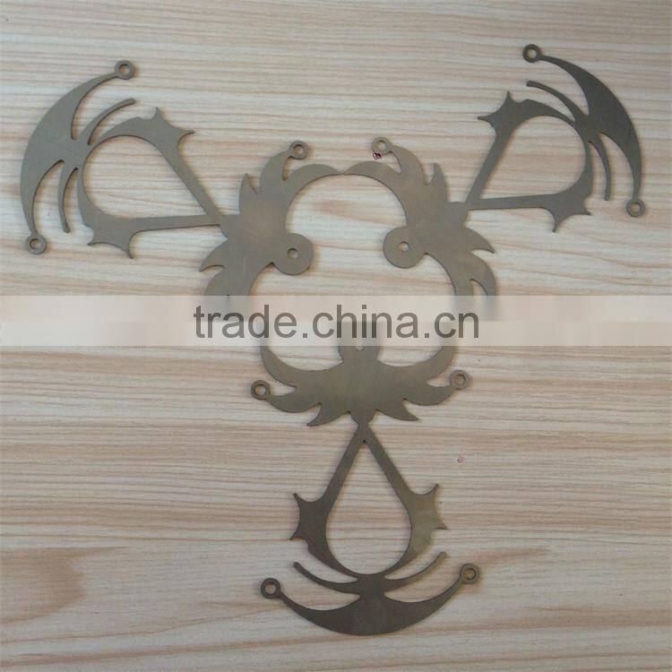 metal decrotive accessories used for Assassin's Creed and Cosplay