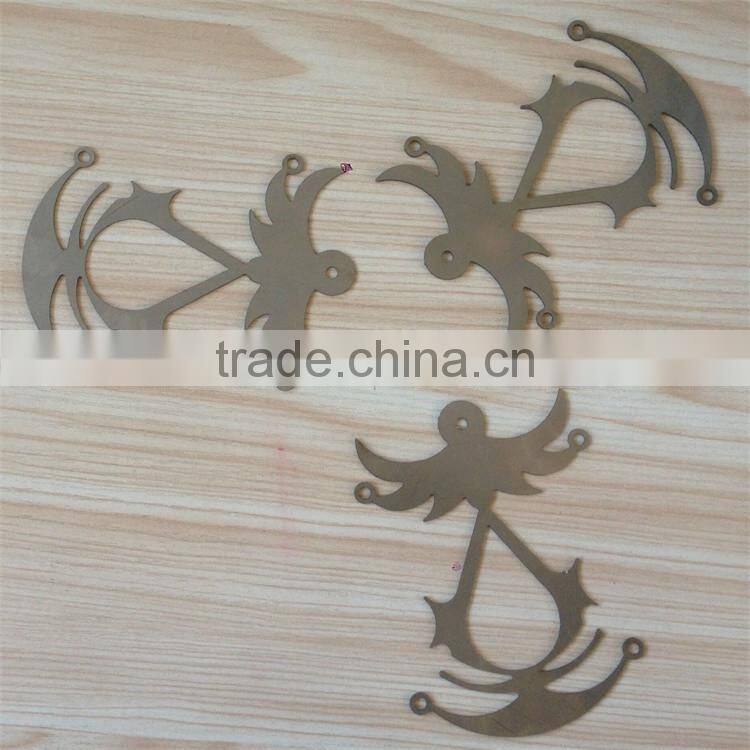 metal decrotive accessories used for Assassin's Creed and Cosplay