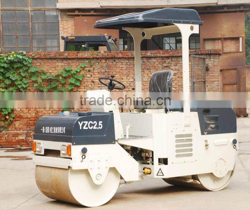 Compact and Utility 2.5 Tons YZC2.5 Double Drums Vibratory Rollers for Road Construction