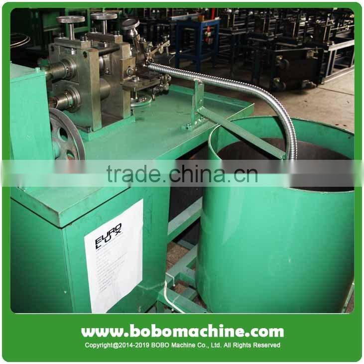 Metal flexible conduit forming machine