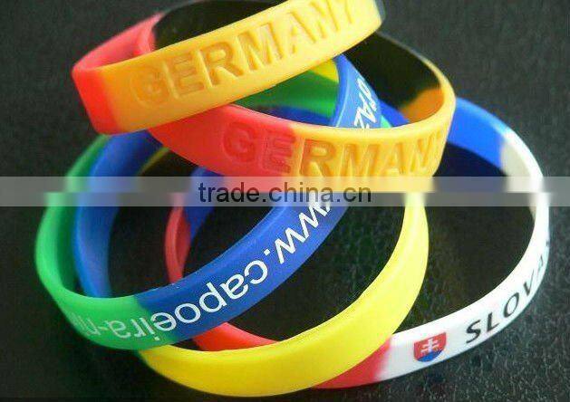 2012 Debossd Word Fashion Silicone Bracelets
