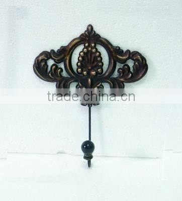 2011 IRON medallion wall hook