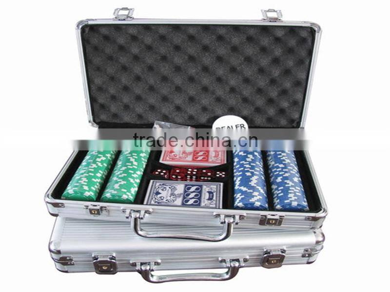 100 pcs customize poker chip set casino quality aluminum case