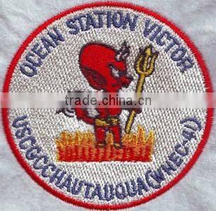 simple design round shape 100% custom embroidery patches from China factory