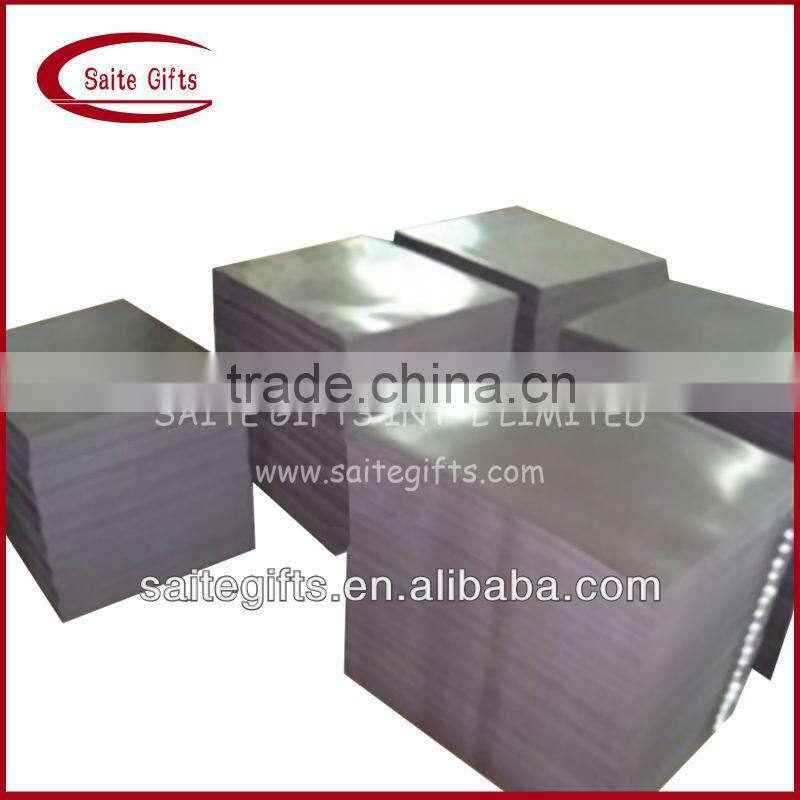 Isotropic flexible rubber coated magnet