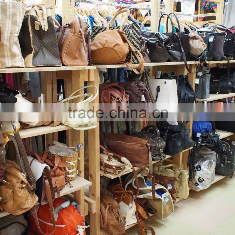 Various kinds of in stock second hand leather shoes in wide range of sizes