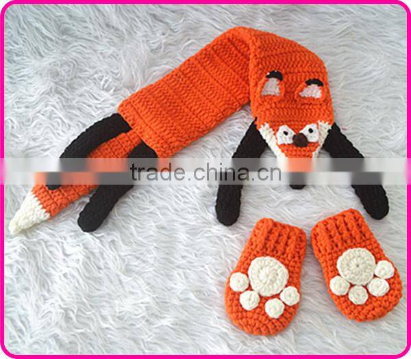 2015 new design wholesale crochet the fox pattern baby hat scarf mitten sets