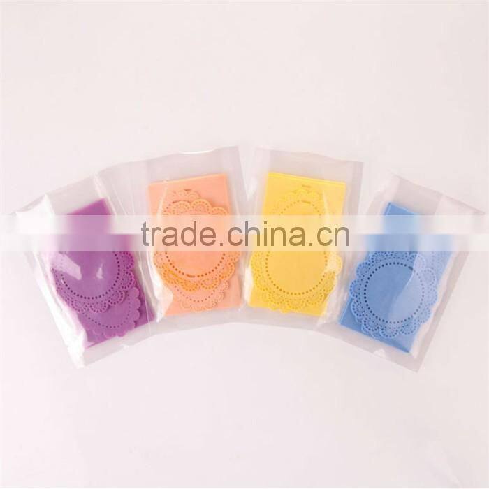 Cheap wholesale flower shape offic decor plastic scent car air freshener /perfume card