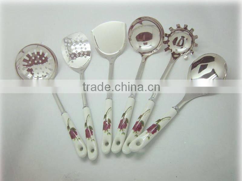 Hot selling with ceramic handle kitchenware set
