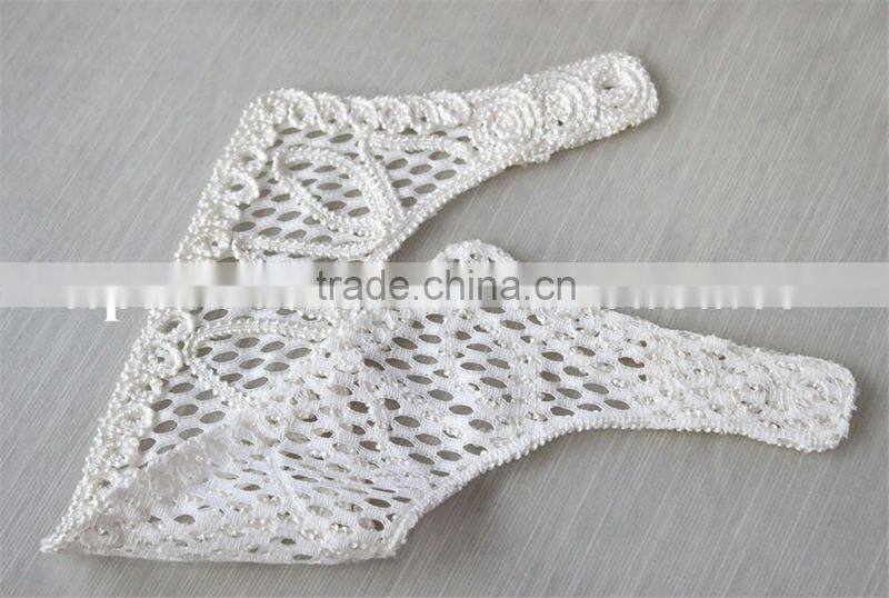 new arrival white and black flower pattern embroidery collar lace applique for lady garment
