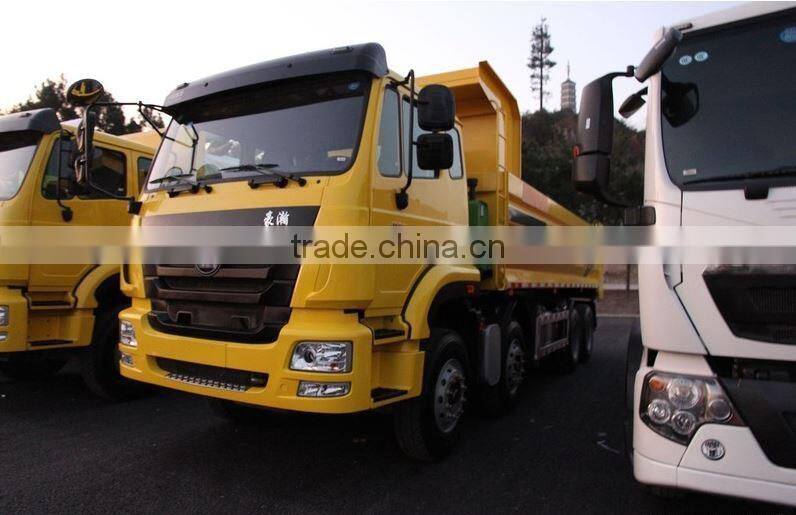 High quality 310hp 8x4 Sinotruk Howo tractor truck