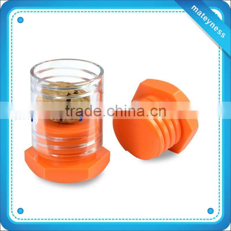 Closed and Spiral Nut Cracker,Plastic Nut Cracker