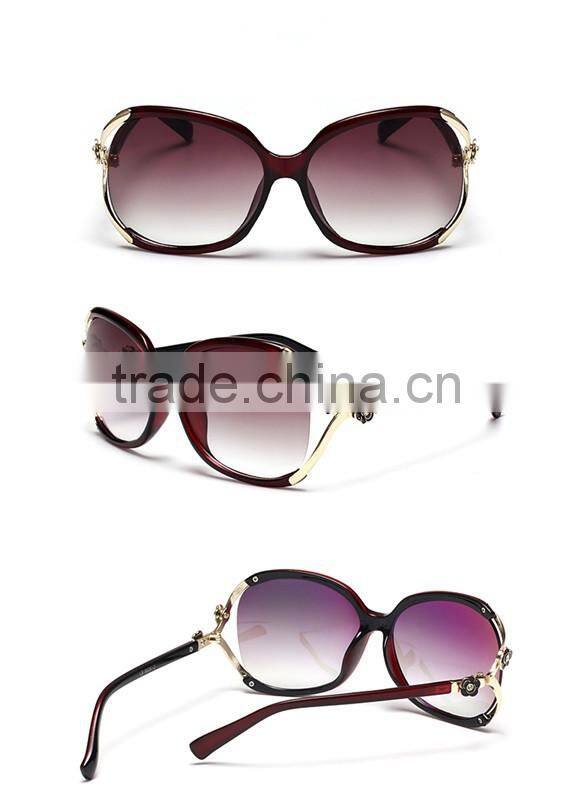 2016Europe Sunglasses Big box Small Ladies Fashion Fragrant Hill Camellia Driving Glasses Individuality