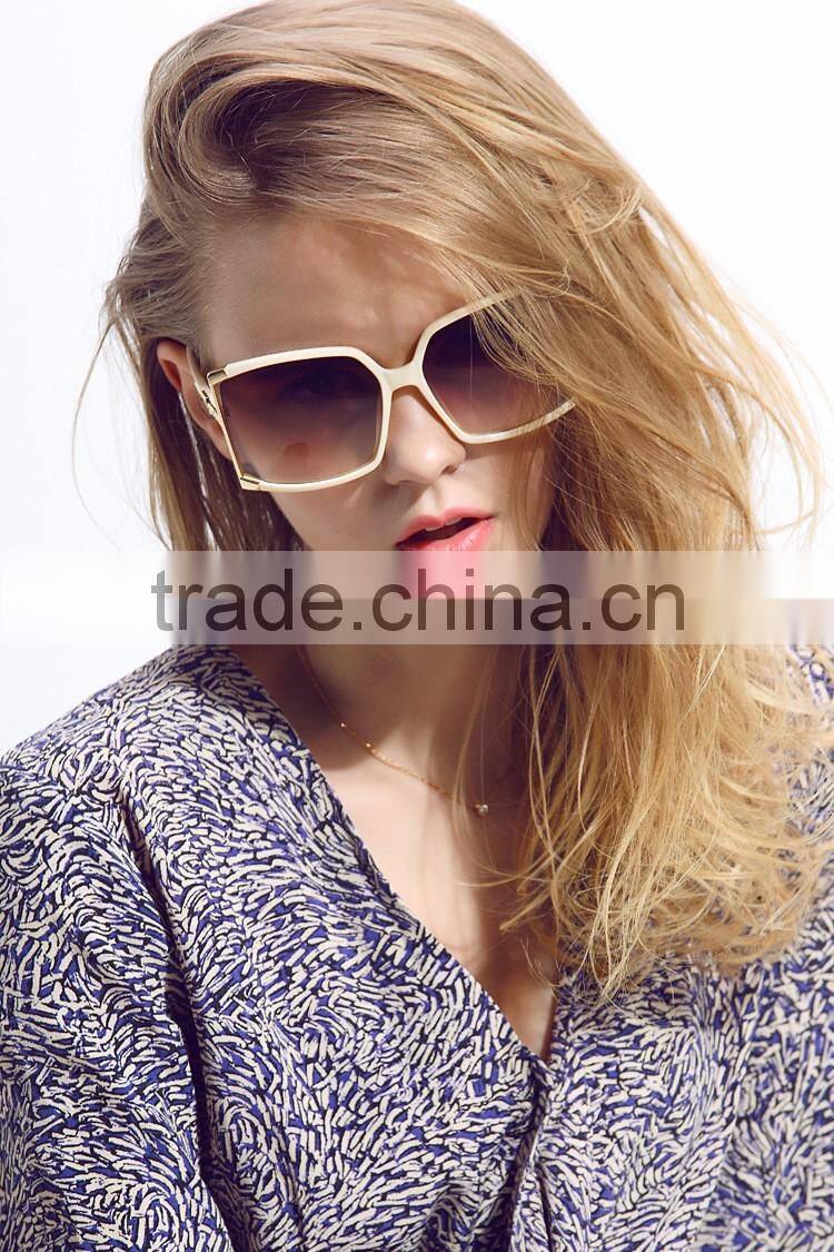 New 2016 Sunglasses Star With Ever-Changing Queen Sunglasses Outdoor High-End Glasses